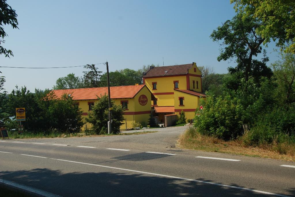 Penzion Mlyn Sedlec Sedlec  Dış mekan fotoğraf